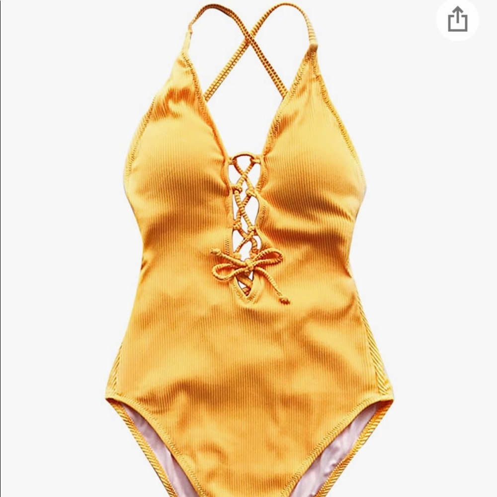 Cupshe Solid V-neck lace-up one piece swimsuit